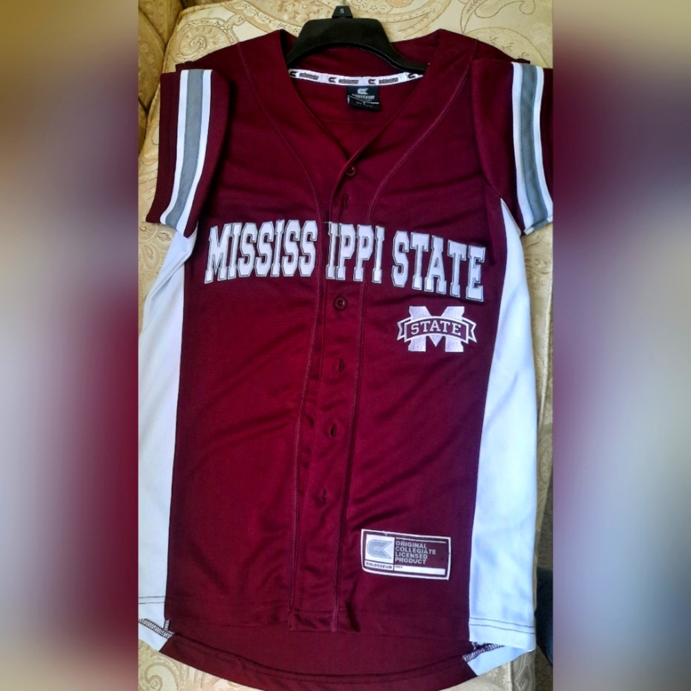 "Colosseum" Original Collegiate Lincensed Product Mississippi State Shirt